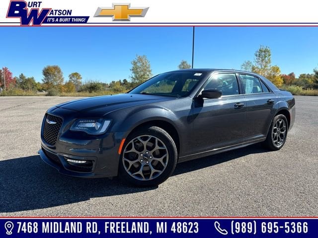 2018 Chrysler 300 S's photo