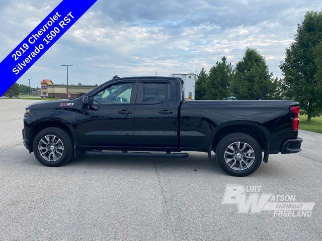 Used 2019 Chevrolet Silverado 1500 RST with VIN 1GCRYEED7KZ329916 for sale in Freeland, MI