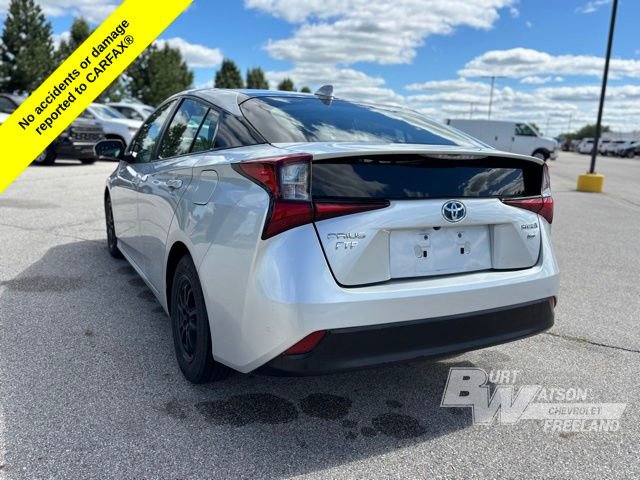 2021 Toyota Prius L Eco photo 3