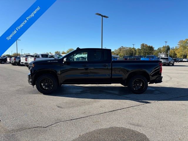 2020 Chevrolet Silverado 1500 RST photo 2