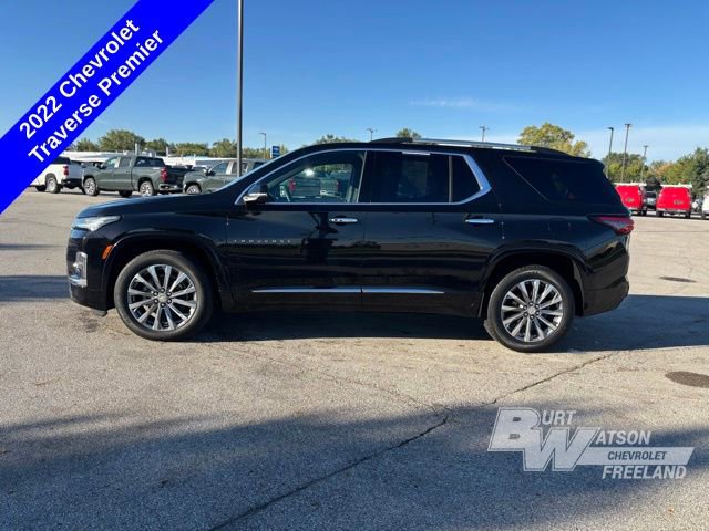 2022 Chevrolet Traverse Premier photo 2