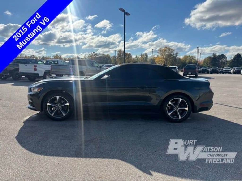 Used 2015 Ford Mustang 2dr Conv V6