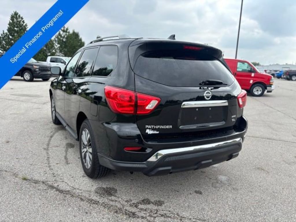 Used 2019 Nissan Pathfinder SL