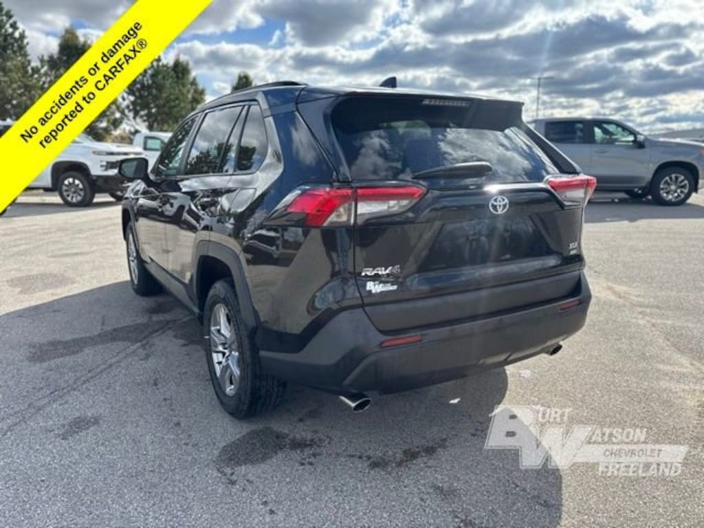 Used 2022 Toyota RAV4 XLE