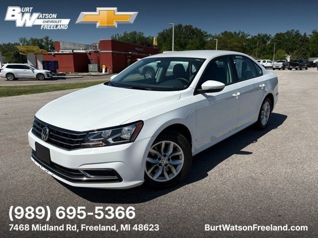 2018 Volkswagen Passat 2.0T S Auto's photo