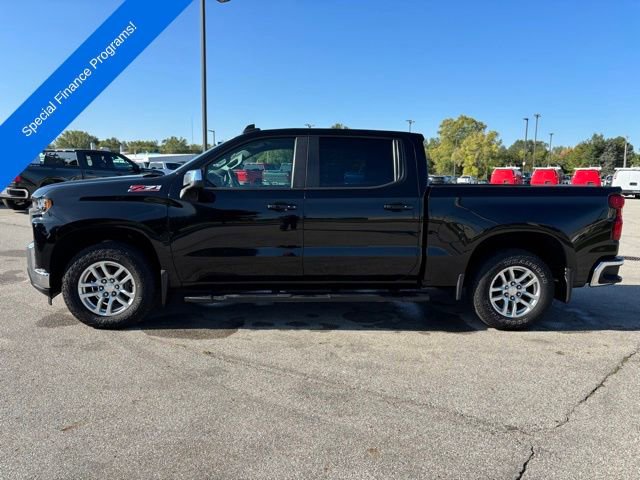 2019 Chevrolet Silverado 1500 LT photo 2