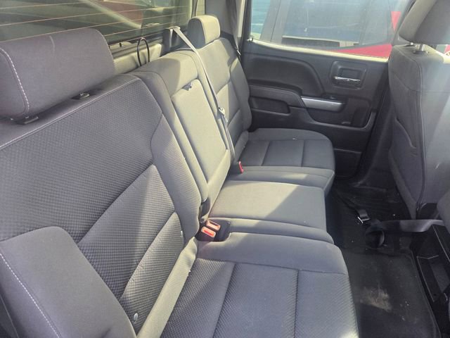 2018 Chevrolet Silverado 1500 LT photo 2