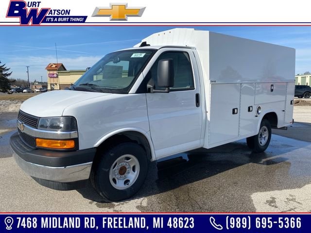 2024 Chevrolet Express Cutaway Base's photo