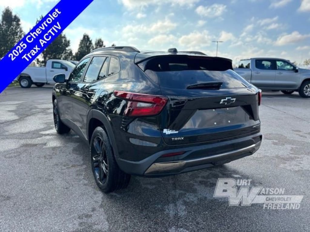 Certified 2025 Chevrolet Trax Activ SUV