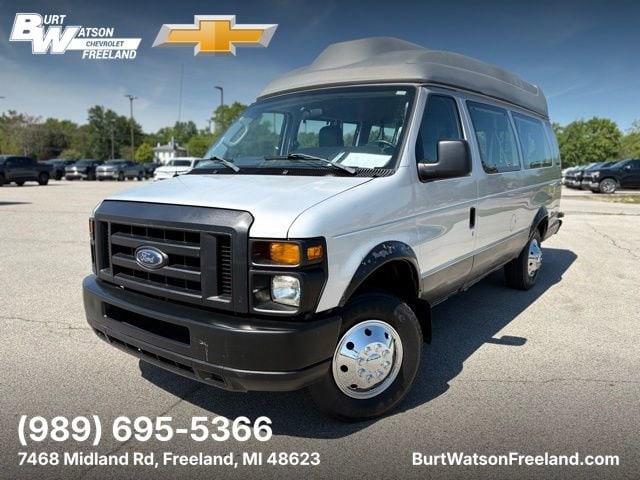 2009 Ford E-Series E-350 XL Super Duty Extended's photo