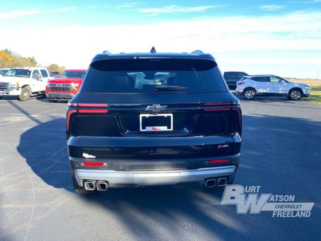 Used 2025 Chevrolet Traverse Z71 SUV