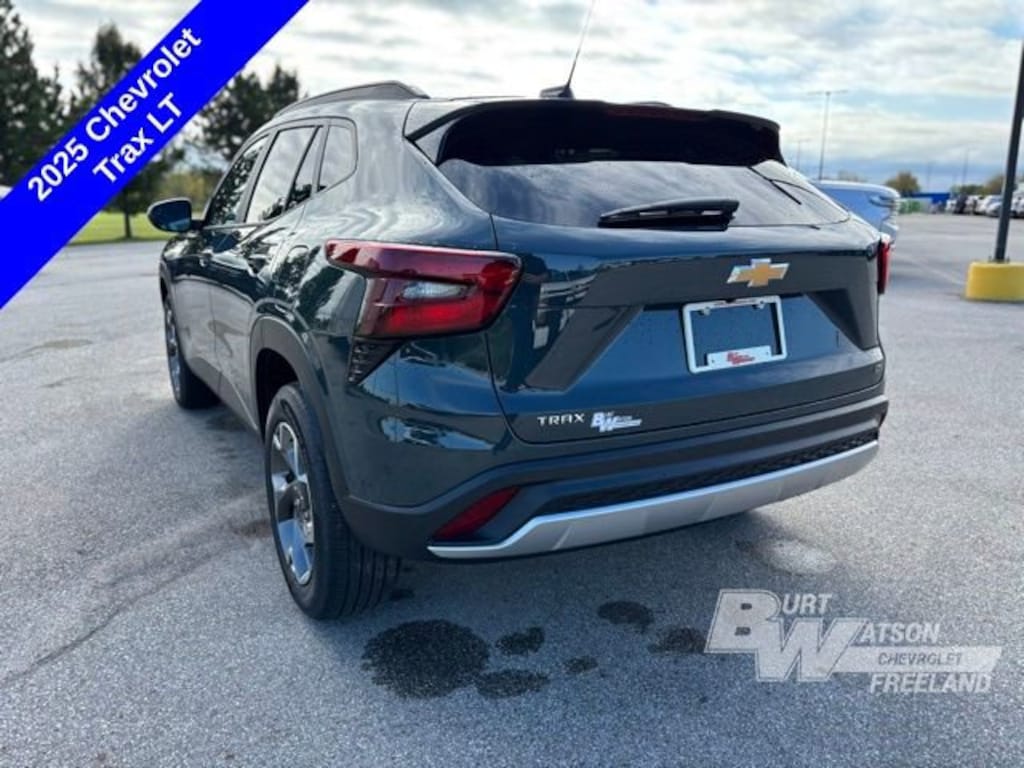 Used 2025 Chevrolet Trax LT SUV