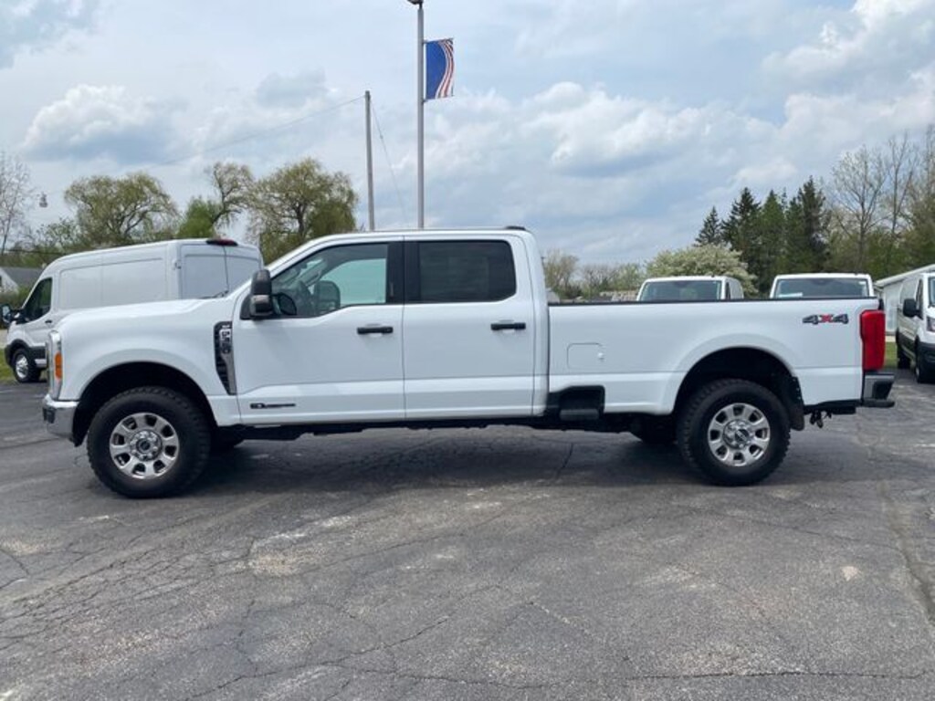 Used 2023 Ford F-350SD XLT Truck Crew Cab