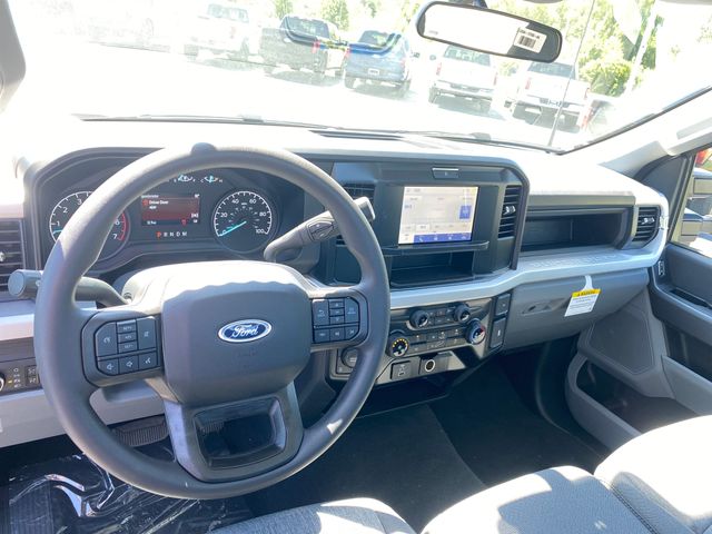 2025 Ford F-350 Super Duty XL - Photo 18