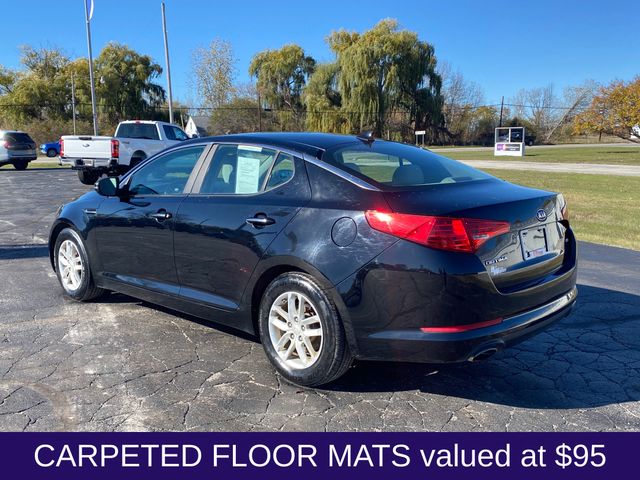 2012 Kia Optima LX photo 3