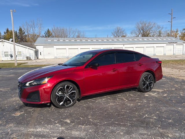 Used 2023 Nissan Altima 2.5 SR Sedan