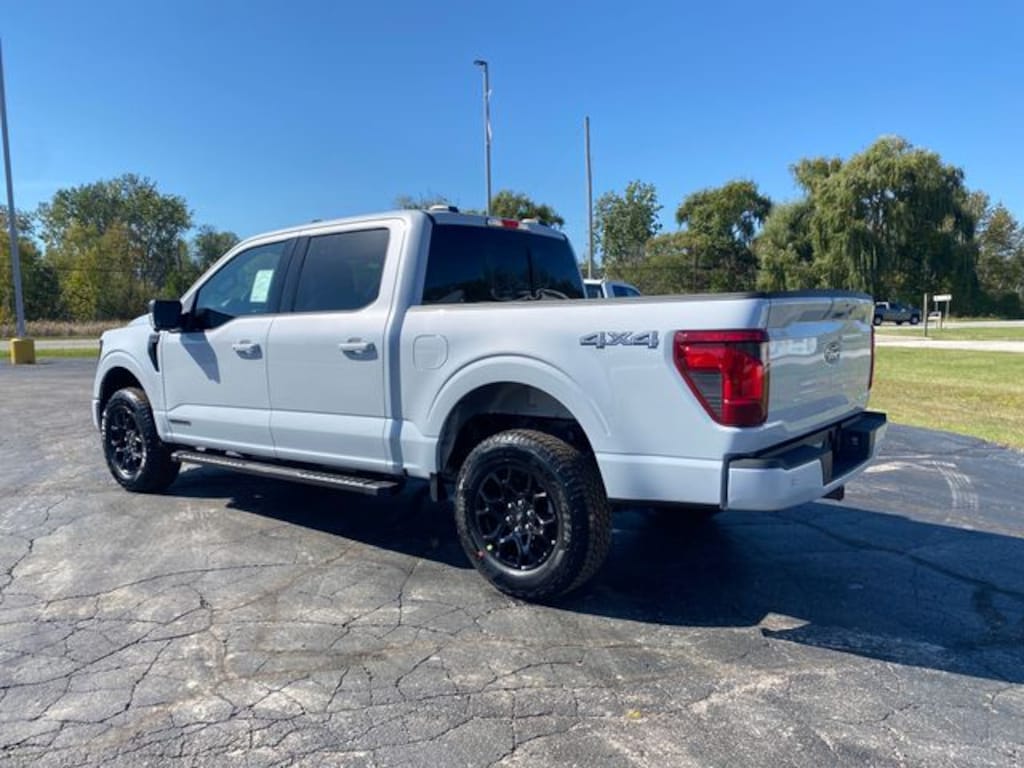 New 2025 Ford F-150 XLT Truck SuperCrew Cab