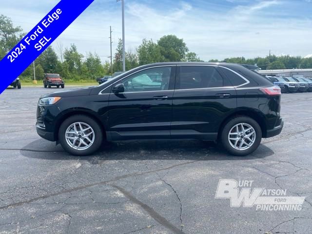 2024 Ford Edge SEL photo 2