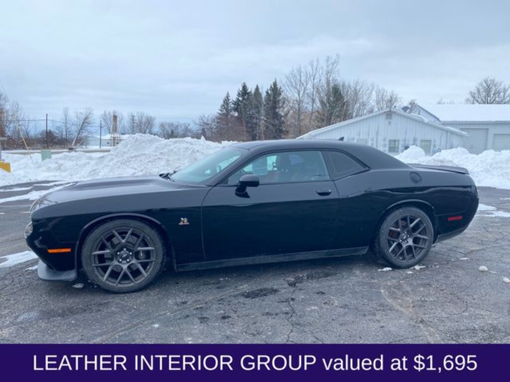 Used 2017 Dodge Challenger R/T Coupe