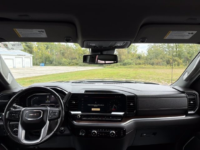 2022 GMC Sierra 1500 SLT - Photo 18