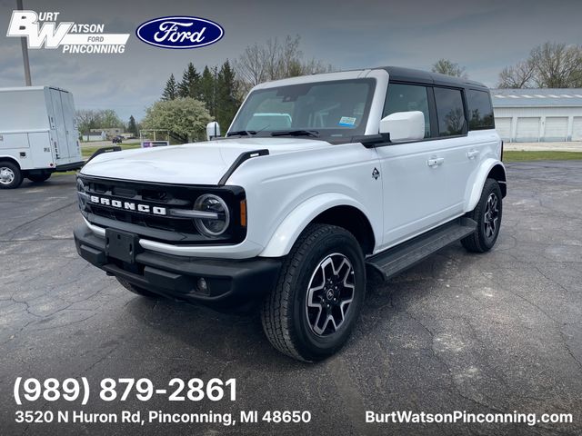 2025 Ford Bronco Outer Banks 4WD 4-door's photo