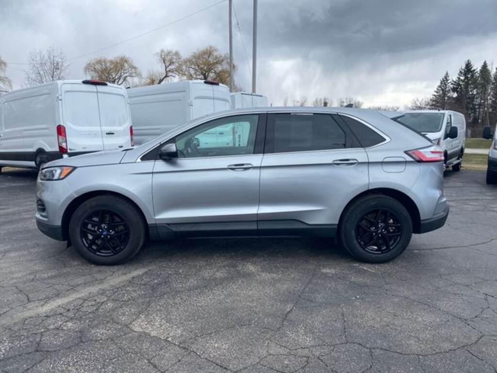 Used 2024 Ford Edge SEL SUV