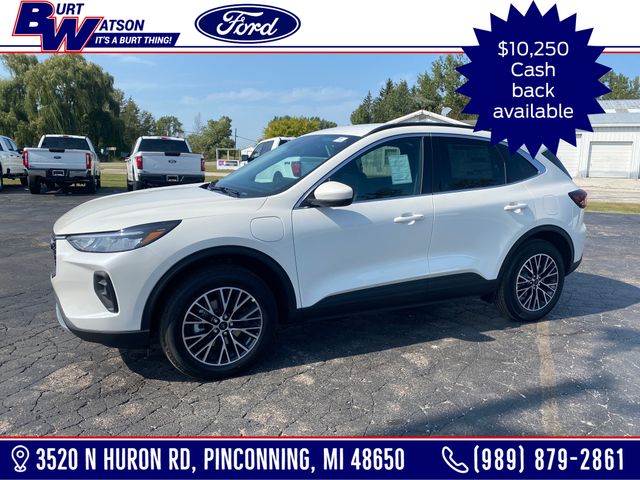 2025 Ford Escape PHEV's photo