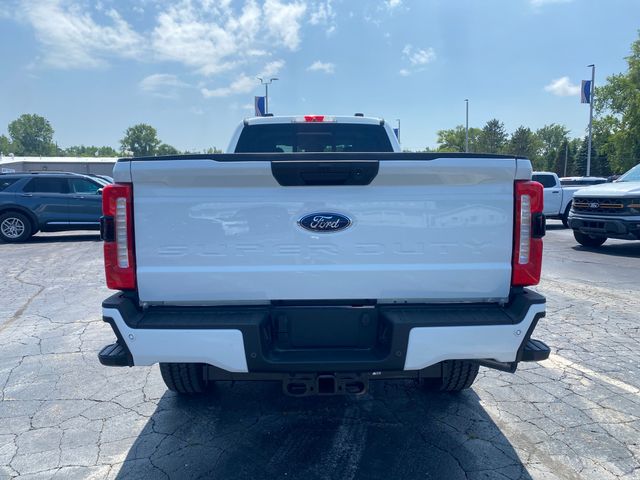 2025 Ford F-350 photo 3