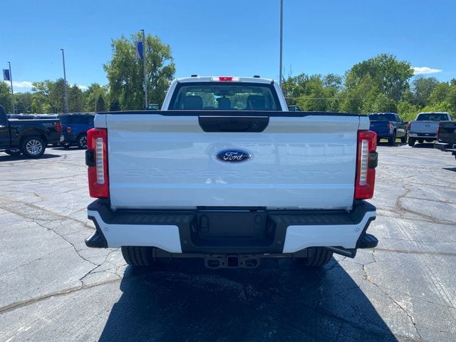 2025 Ford F-350 Super Duty XL - Photo 6