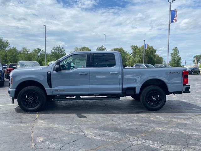 2025 Ford F-250 photo 2
