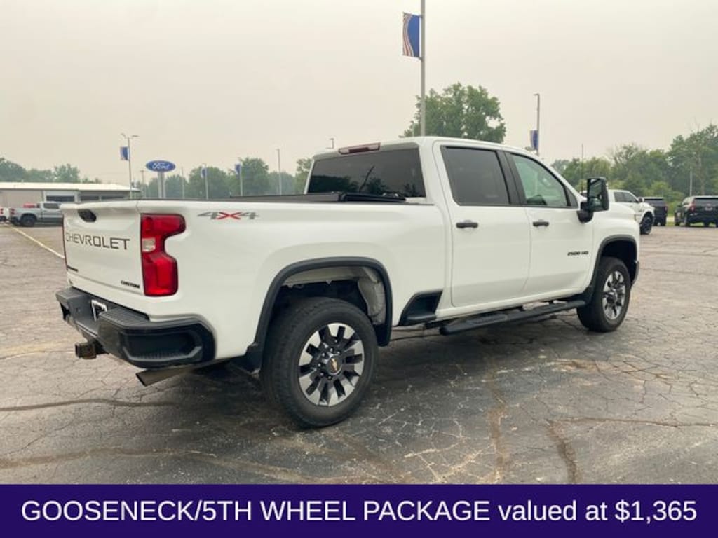 Used 2021 Chevrolet Silverado 2500HD Custom Truck Crew Cab