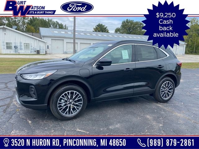 2025 Ford Escape PHEV's photo