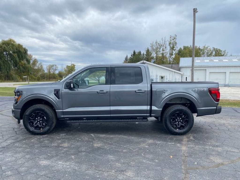 New 2025 Ford F-150 XLT Truck SuperCrew Cab