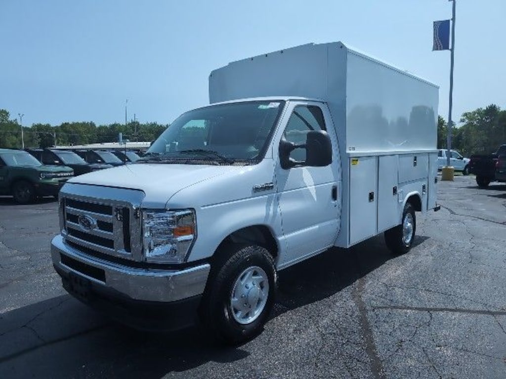 New 2025 Ford E-350SD Base Truck