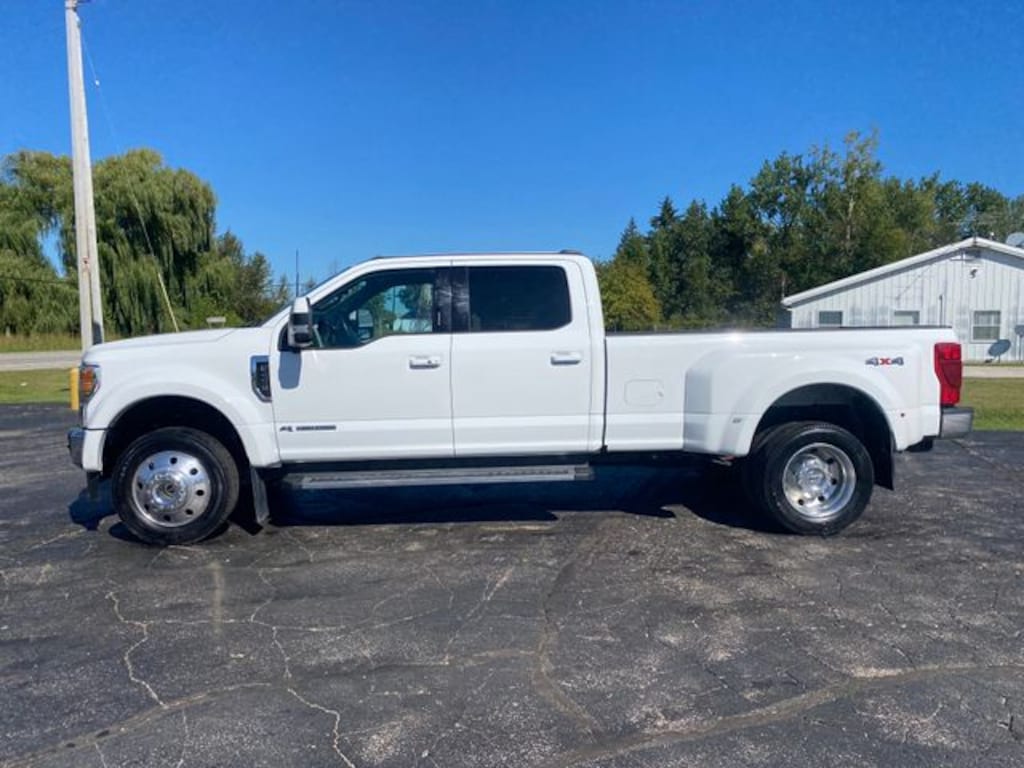 Used 2022 Ford F-450SD Lariat Truck Crew Cab