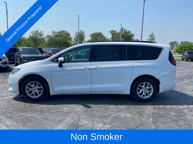2021 Chrysler Voyager LXi photo 3