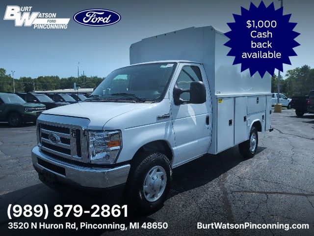 2025 Ford E-Series SRW E-350 Super Duty 138 in WB's photo