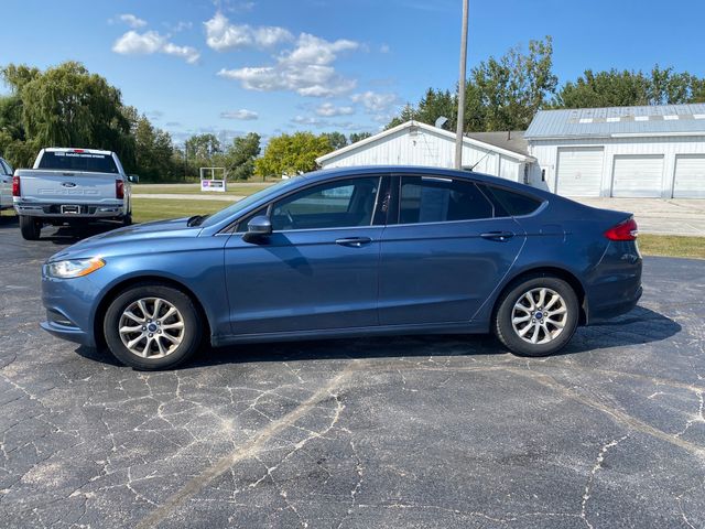 2018 Ford Fusion S photo 3