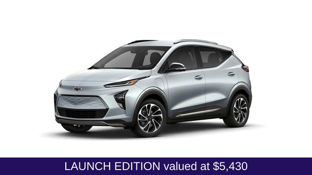 Used 2022 Chevrolet Bolt EUV Premier with VIN 1G1FZ6S0XN4104939 for sale in Pinconning, MI