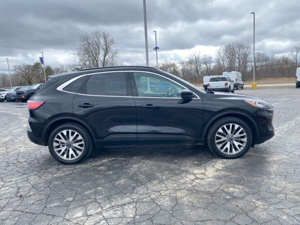 Used 2021 Ford Escape Hybrid Titanium SUV