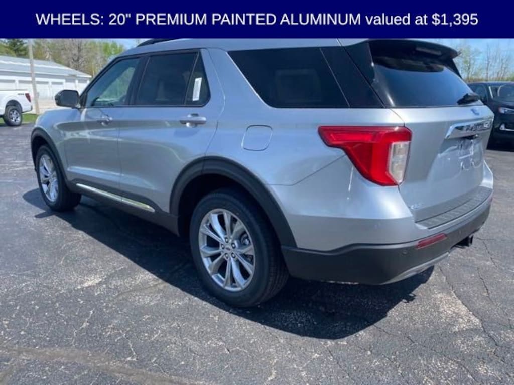 New 2024 Ford Explorer XLT SUV