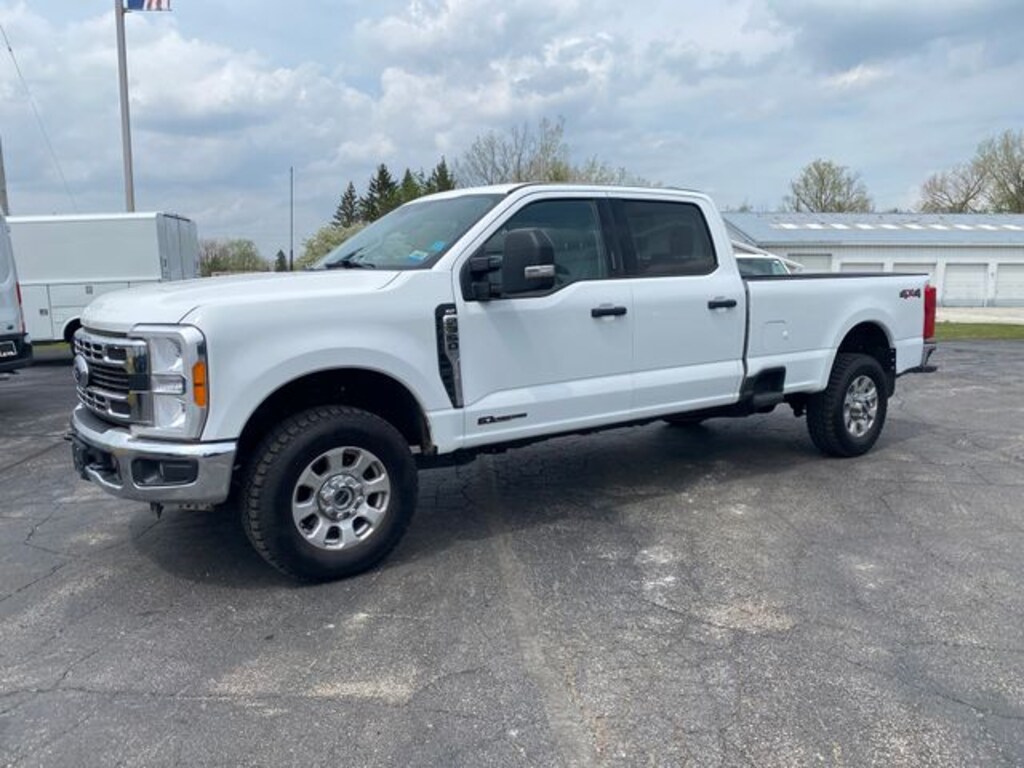 Used 2023 Ford F-350SD XLT Truck Crew Cab