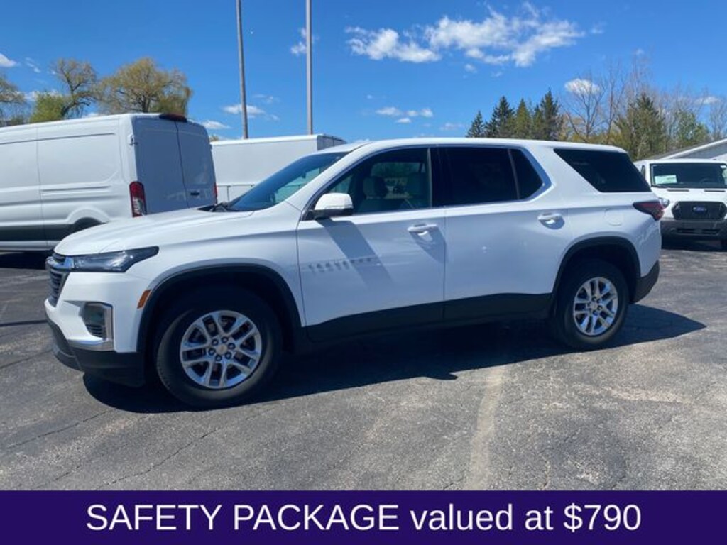 Used 2023 Chevrolet Traverse LS SUV