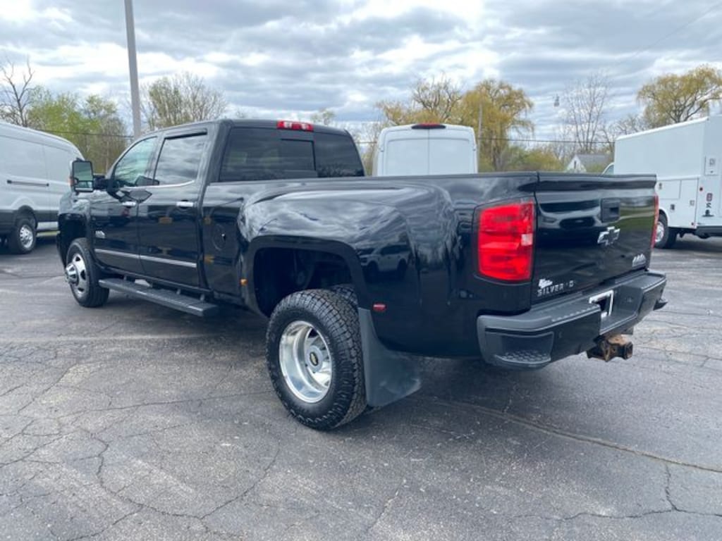 Used 2016 Chevrolet Silverado 3500HD High Country Truck Crew Cab