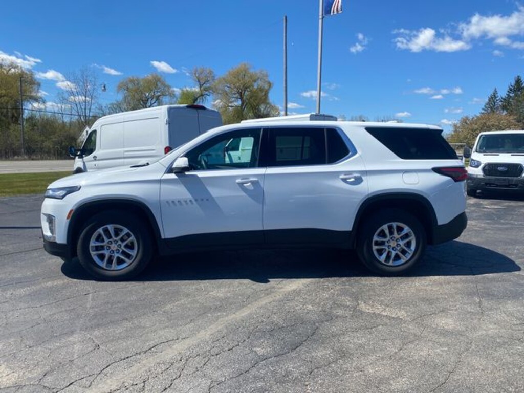 Used 2023 Chevrolet Traverse LS SUV