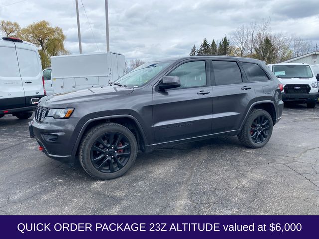 Used 2017 Jeep Grand Cherokee Altitude with VIN 1C4RJFAG2HC935677 for sale in Freeland, MI