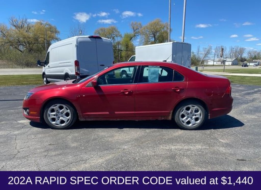 Used 2011 Ford Fusion SE Sedan