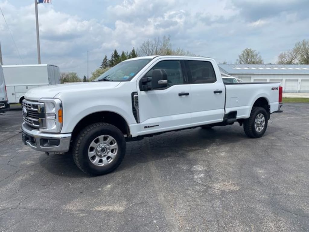 Used 2023 Ford F-350SD XLT Truck Crew Cab