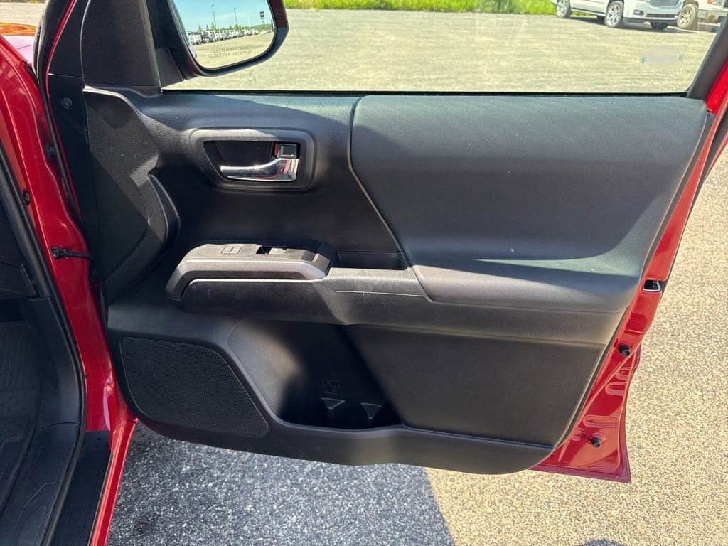 2022 Toyota Tacoma TRD Sport - Photo 32