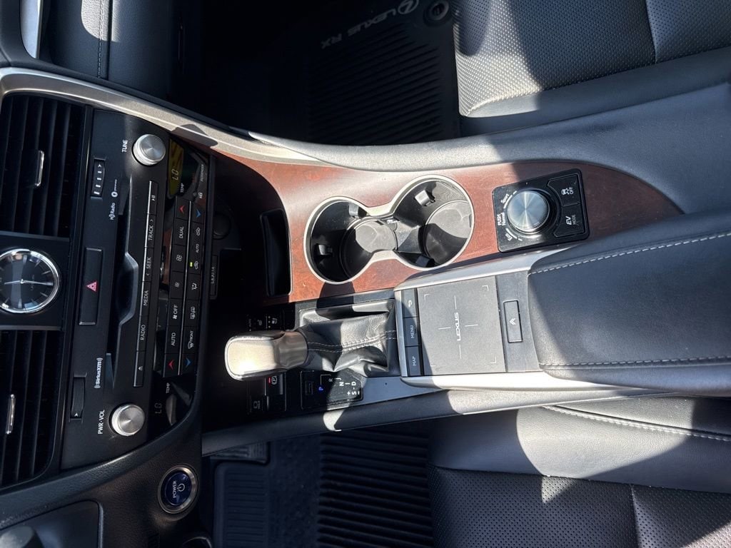 2022 Lexus RX Hybrid 450h - Photo 25